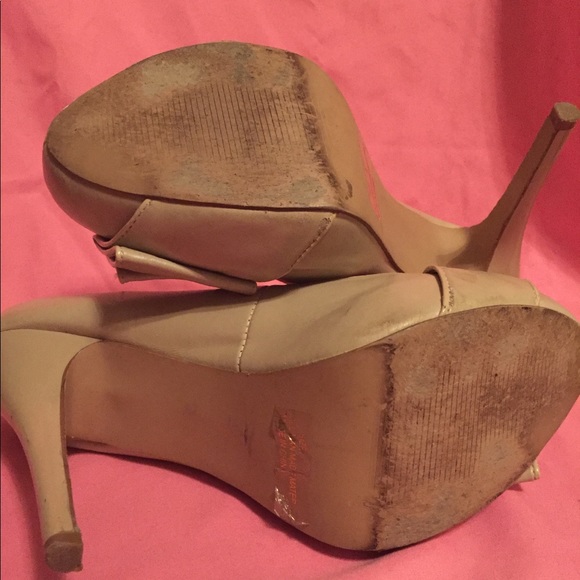 Charlotte Russe tan ruffle design platform heels - Picture 5 of 5